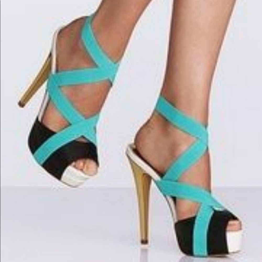 Colin Stuart Strappy Heel - Size 8